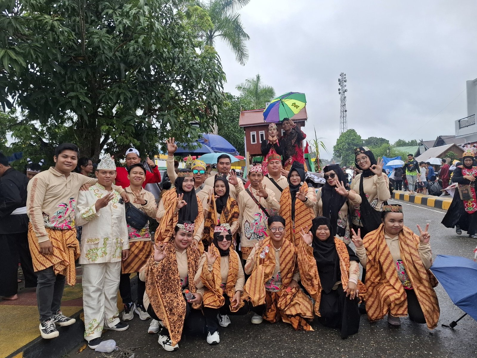 SMKN 3 BUNTOK dalam Kegiatan Karnaval Budaya HUT Ke-66 Kab. Barito Selatan Tahun 2025